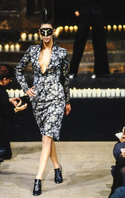 Look 19